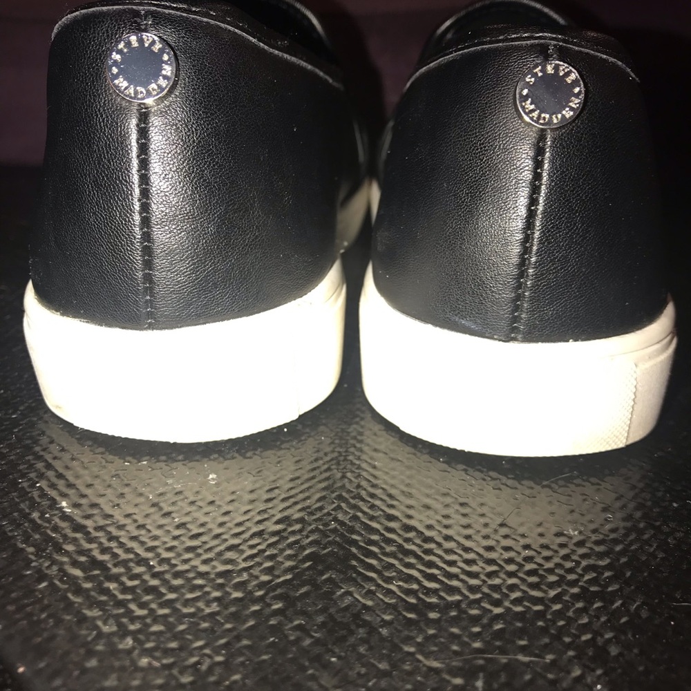 Steve Madden slip on sneakers - Picture 5 of 5